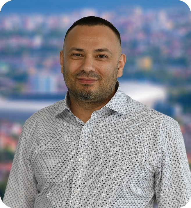 Agent Imobiliar Oradea Lorand Pora
