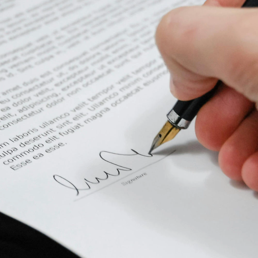 contract de exclusivitate